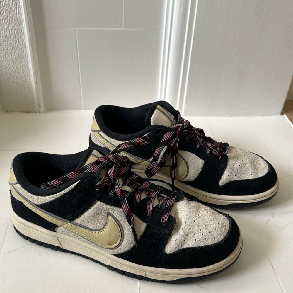 Women’s Nike Dunk Low LX ‘Black Suede’ 8.5